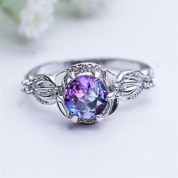 classic six prong round blue purple crystal zircon rings for women antique silver color jewelry female luxury rainbow stone ring, Slivery;golden
classic six prong round blue purple crystal zircon rings for women antique silver color jewelry female luxury rainbow stone ring, Slivery;golden