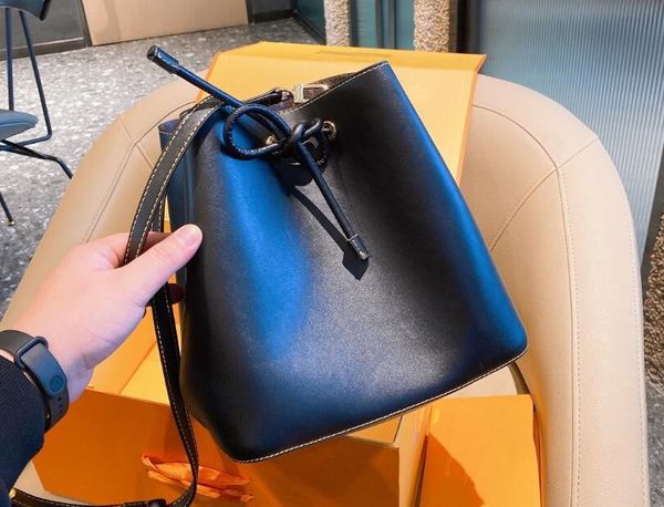 new luxury handbags selling brand shoulder bags designer brand bag fashion messenger bag women bucket bags purse m02
new luxury handbags selling brand shoulder bags designer brand bag fashion messenger bag women bucket bags purse m02