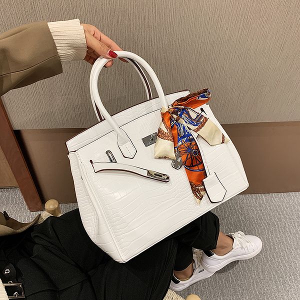 factory direct sales birkin bag womens bag handbag 2020 new korean fashion silk scarf large capacity shoulder messenger bag
factory direct sales birkin bag womens bag handbag 2020 new korean fashion silk scarf large capacity shoulder messenger bag