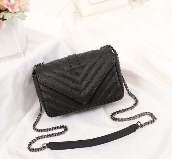 popular womens one-shoulder bag shining debut with the original ancient gold perfect bag with high-end atmosphere
popular womens one-shoulder bag shining debut with the original ancient gold perfect bag with high-end atmosphere
