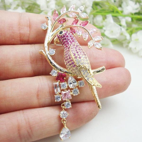 pins, brooches pink zircon crystal beautiful branches parrot bird woman's copper brooch, Gray
pins, brooches pink zircon crystal beautiful branches parrot bird woman's copper brooch, Gray