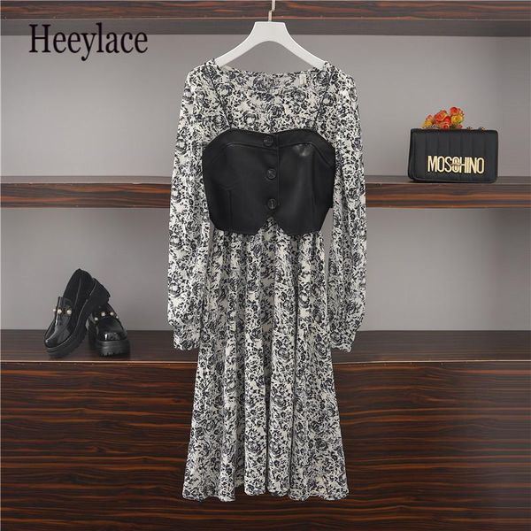 plus size women korean two piece set autumn pu leather crop vest and long sleeve loose print vintage floral dresses women robe, Gray
plus size women korean two piece set autumn pu leather crop vest and long sleeve loose print vintage floral dresses women robe, Gray