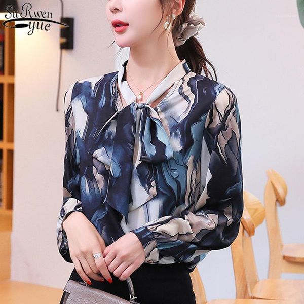 blusa 2021 fall new v-neck lantern sleeve loose retro shirt silk shirt women vintage printed satin blouse chemisier femme 105641, White
blusa 2021 fall new v-neck lantern sleeve loose retro shirt silk shirt women vintage printed satin blouse chemisier femme 105641, White