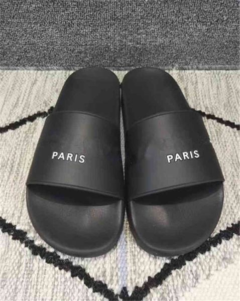 r quality beachshoes men women sandals slippers simplicity beach flip flops casual shoe with box size35-45, Black
r quality beachshoes men women sandals slippers simplicity beach flip flops casual shoe with box size35-45, Black