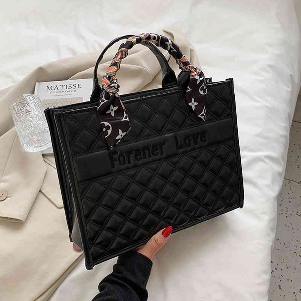 2022 factory wholesale new trendy lingge hand large capacity fashion korean letter tote women's bag
2022 factory wholesale new trendy lingge hand large capacity fashion korean letter tote women's bag