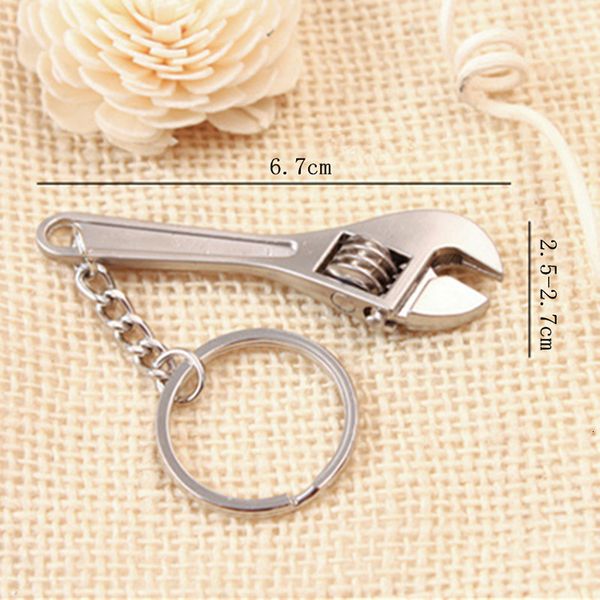 silver 20 kinds of plated tools zinc alloy changeable spanner hammer keychain fashion wrench key chain creative keyfob keyring, Slivery;golden
silver 20 kinds of plated tools zinc alloy changeable spanner hammer keychain fashion wrench key chain creative keyfob keyring, Slivery;golden