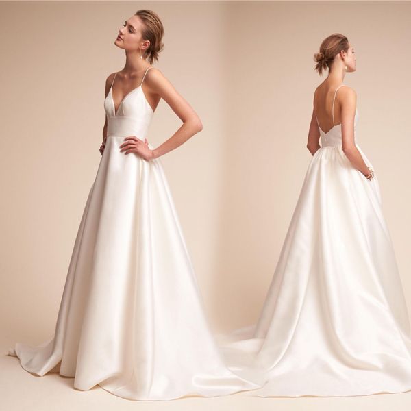 2021 v-shaped ribbon satin wedding dress simple tailing bridal toast art p travel p light wedding dress, White
2021 v-shaped ribbon satin wedding dress simple tailing bridal toast art p travel p light wedding dress, White