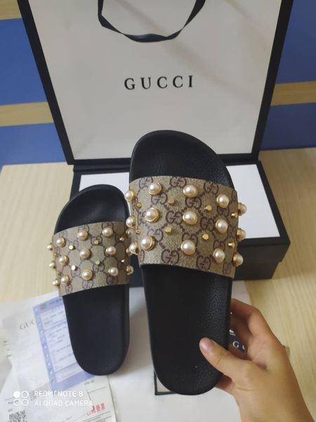 2021new designer fashion indoor outdoor wool slippers. soft and comfortable wool slippers, delivery, distribution boxes, Black
2021new designer fashion indoor outdoor wool slippers. soft and comfortable wool slippers, delivery, distribution boxes, Black
