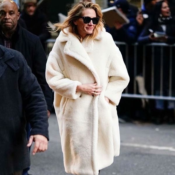 autumn winter women beige teddy coat stylish female thick warm cashmere jacket casual girls streetwear 201104, Black
autumn winter women beige teddy coat stylish female thick warm cashmere jacket casual girls streetwear 201104, Black