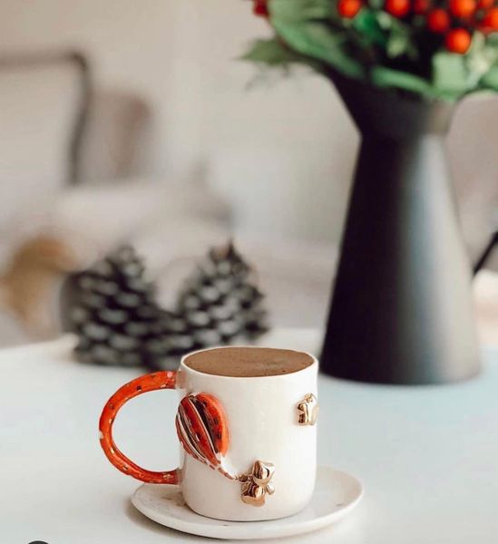 handmade decorative ceramic balloon model coffee cup tea plate creative high-quality teacup and base art 2020 trend q1221
handmade decorative ceramic balloon model coffee cup tea plate creative high-quality teacup and base art 2020 trend q1221