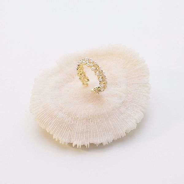 2020 new irregular shiny crystal party opening rings fashion contracted fine pearl senior women adjustable rings joker1, Golden;silver
2020 new irregular shiny crystal party opening rings fashion contracted fine pearl senior women adjustable rings joker1, Golden;silver