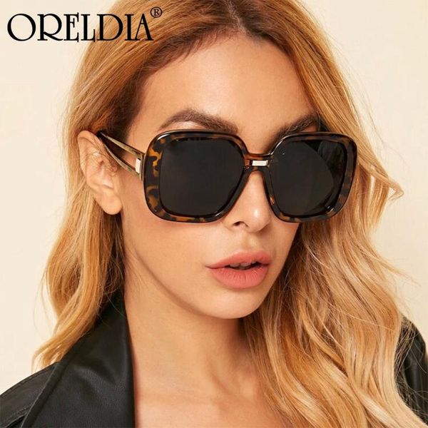 sunglasses fashion square big frame ladies gradient color leopard print hollow temple trend men's, White;black
sunglasses fashion square big frame ladies gradient color leopard print hollow temple trend men's, White;black