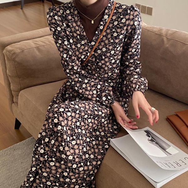 make firm offers french elegant hair close skin floral belt grinding v-neck dress 2 color, White;black
make firm offers french elegant hair close skin floral belt grinding v-neck dress 2 color, White;black