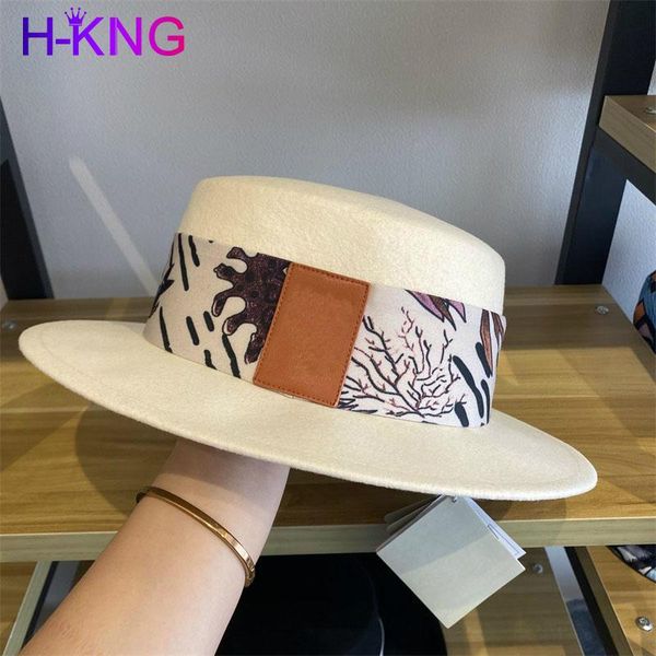 stingy brim hats spring winter ribbon white wool french noble and elegant lady hat luxury high-end banquet logo brand high-quality, Blue;gray
stingy brim hats spring winter ribbon white wool french noble and elegant lady hat luxury high-end banquet logo brand high-quality, Blue;gray