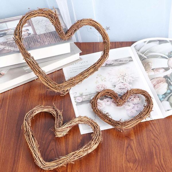 decorative flowers & wreaths 1pc heart star pattern christmas rattan ring natural festive shop window door hanging home party decor
decorative flowers & wreaths 1pc heart star pattern christmas rattan ring natural festive shop window door hanging home party decor