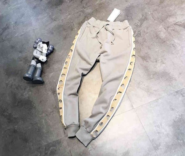 2022 factory wholesale new reflective ribbon women's spring and autumn loose close leg fashion couple letter embroidery casual pants a1, White;black
2022 factory wholesale new reflective ribbon women's spring and autumn loose close leg fashion couple letter embroidery casual pants a1, White;black