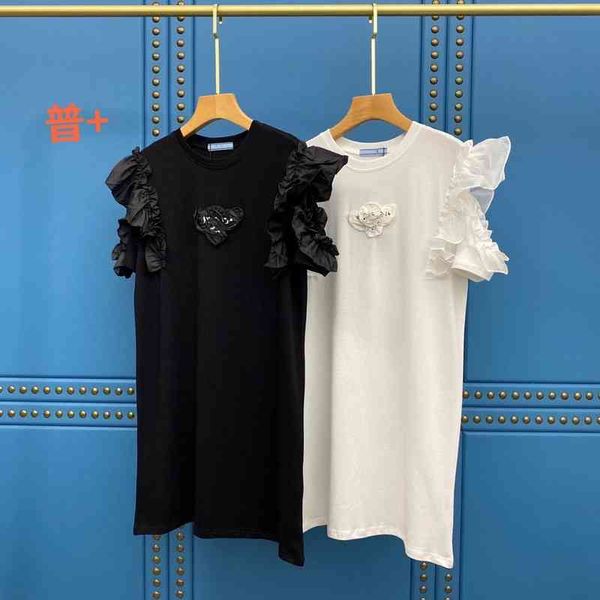 2022 factory wholesale new + off shoulder auricularia edge with triangle flowers on the chest, loose and thin, sweet temperament, medium lon, Black;gray
2022 factory wholesale new + off shoulder auricularia edge with triangle flowers on the chest, loose and thin, sweet temperament, medium lon, Black;gray