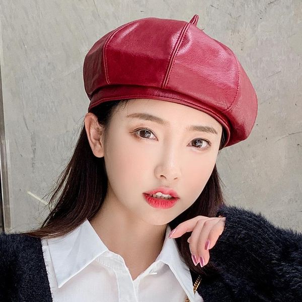 2020 new pu fashion girl casual black pu leather beret french artist warm hat women autumn and winter retro beret beanie, Blue;gray
2020 new pu fashion girl casual black pu leather beret french artist warm hat women autumn and winter retro beret beanie, Blue;gray