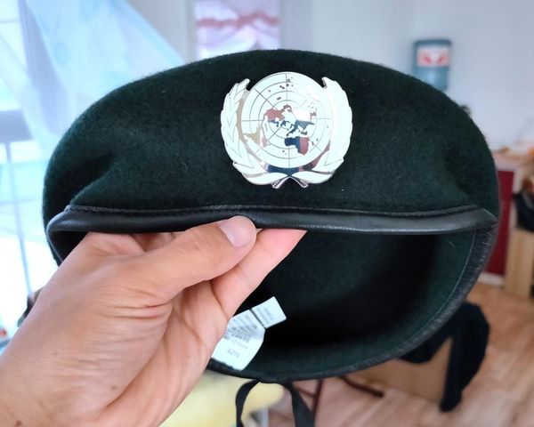 berets united states us army special forces group wool green beret with nations insignia hat, Blue;gray
berets united states us army special forces group wool green beret with nations insignia hat, Blue;gray