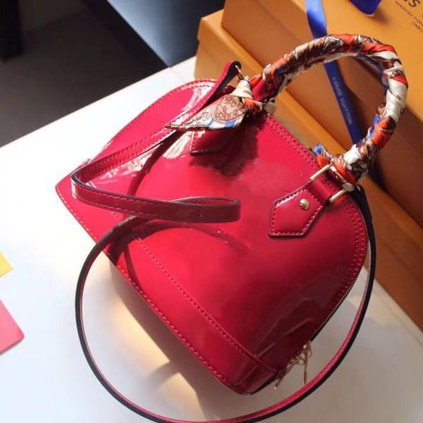 alma women's small shoulder patent leather engraved handbag glossy embossed ladies compact bag vernis glamour bb padlock rxhtm, Red;black
alma women's small shoulder patent leather engraved handbag glossy embossed ladies compact bag vernis glamour bb padlock rxhtm, Red;black