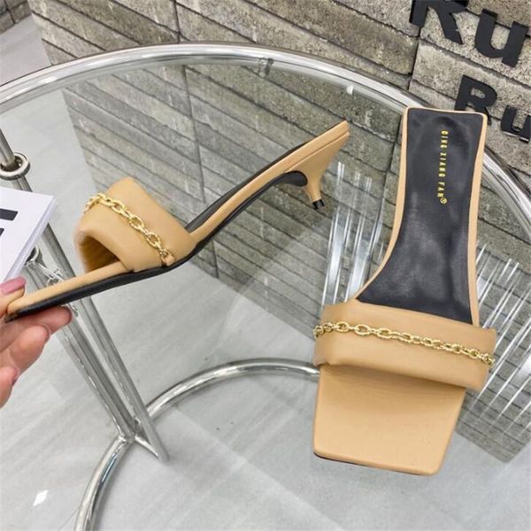 slippers 2021 design metal chain decoration women casual slip on mules slides shoes high heels summer outdoor beach, Black
slippers 2021 design metal chain decoration women casual slip on mules slides shoes high heels summer outdoor beach, Black