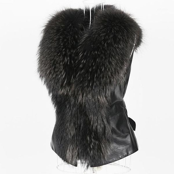 2018 nov.11 new arrival faux fur pu stitching vest short hair collar leather women vest winter with back bow tie, Black;white
2018 nov.11 new arrival faux fur pu stitching vest short hair collar leather women vest winter with back bow tie, Black;white