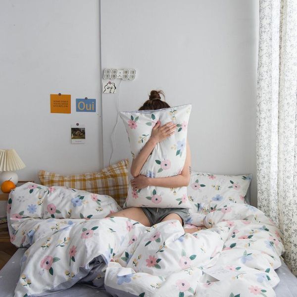 spring and summer new cotton printing four-piece fashion small fresh student pure cotton four-piece cute wind bedding1
spring and summer new cotton printing four-piece fashion small fresh student pure cotton four-piece cute wind bedding1