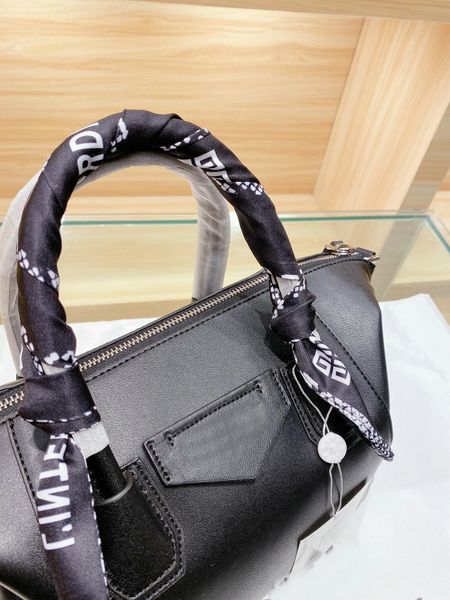 crossbody soft shoulder anniversary leather tote 45cm w belt black strap handbag gift 10th antigona bags 30cm fashion aqcxh, Red;black
crossbody soft shoulder anniversary leather tote 45cm w belt black strap handbag gift 10th antigona bags 30cm fashion aqcxh, Red;black