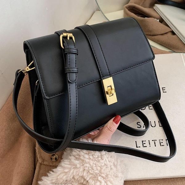 retro women's bag new korean style one shoulder messenger fashion women's small square foreskin bag luxury handbag
retro women's bag new korean style one shoulder messenger fashion women's small square foreskin bag luxury handbag