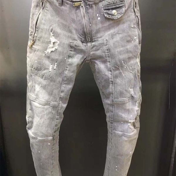 new fashion ripped italian style jeans men patchwork hollow out printed beggar cropped pants man cowboys demin pants male 201223, Blue
new fashion ripped italian style jeans men patchwork hollow out printed beggar cropped pants man cowboys demin pants male 201223, Blue