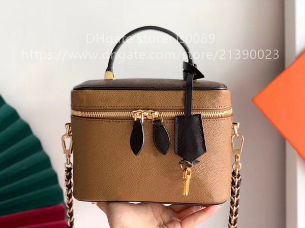 designer fashion genuine leather shoulder bag lady portable mini cosmetic bag handbag l flower ing
designer fashion genuine leather shoulder bag lady portable mini cosmetic bag handbag l flower ing