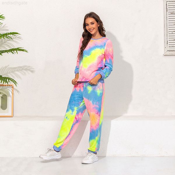 autumn and winter 2020 new tie dye home leisure suit, sweater sports suit, Tan;black
autumn and winter 2020 new tie dye home leisure suit, sweater sports suit, Tan;black