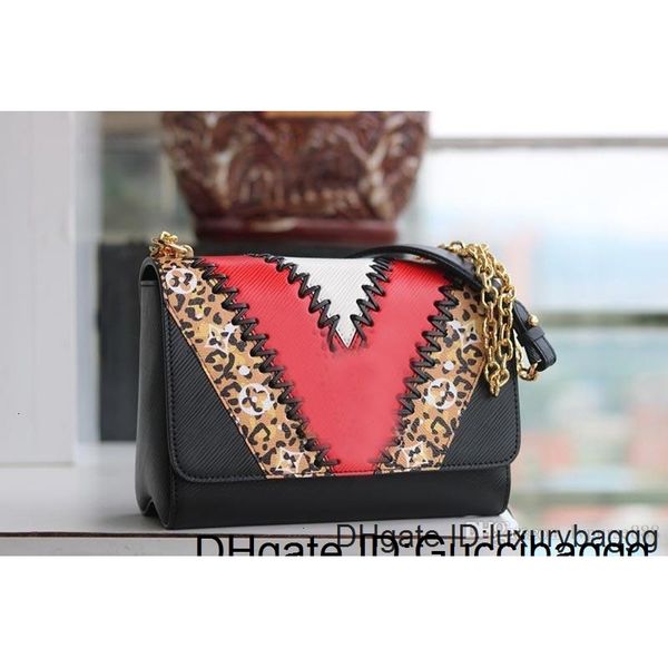 luxury handbag purse chain strap twist shoulder crossbody women designer bags fashion totes l flower purses bag
luxury handbag purse chain strap twist shoulder crossbody women designer bags fashion totes l flower purses bag