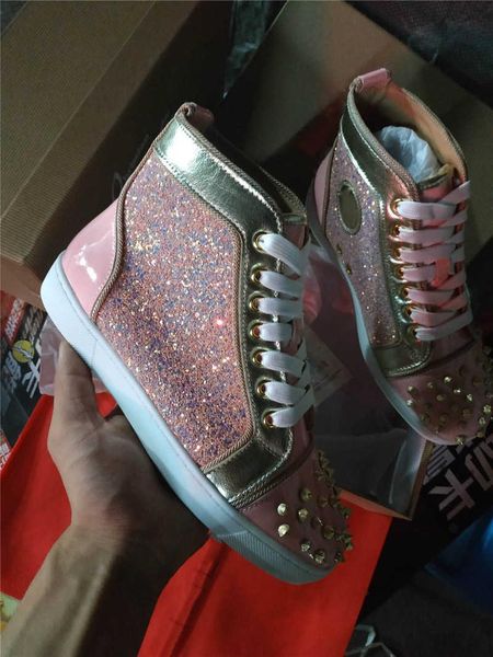 2022 luxury designer red bottom dress shoes studded spikes fashion platform outdoor sneakers black white silver leather high shoe 1top
2022 luxury designer red bottom dress shoes studded spikes fashion platform outdoor sneakers black white silver leather high shoe 1top