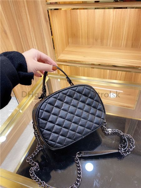 2021 new luxury designer lady fashion totes bags letter handbags diamond lattice chains cross body channel women apple bag shoulder bags
2021 new luxury designer lady fashion totes bags letter handbags diamond lattice chains cross body channel women apple bag shoulder bags