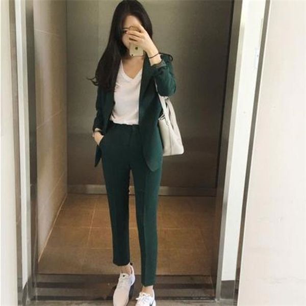 new 2019 spring autumn korean suit set women long sleeved slim blazer + pants suit ladies office wear work outfit casual clothes q1215 q1217, White;black
new 2019 spring autumn korean suit set women long sleeved slim blazer + pants suit ladies office wear work outfit casual clothes q1215 q1217, White;black