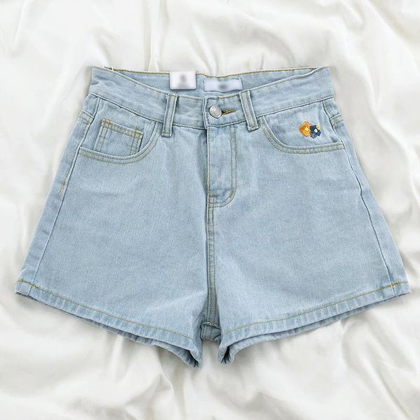 new 2021 summer women shorts daisy embroidery denim shorts summer washed blue ulzzang high waist denim1, White;black
new 2021 summer women shorts daisy embroidery denim shorts summer washed blue ulzzang high waist denim1, White;black