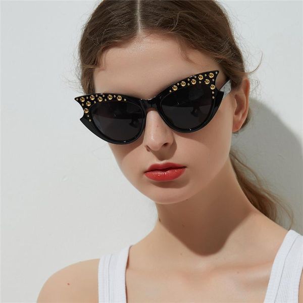 sunglasses sexiness round frame women brand design fashion rivets cat glasses uv400 with box nx, White;black
sunglasses sexiness round frame women brand design fashion rivets cat glasses uv400 with box nx, White;black