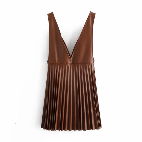 new 2021 faux leather pinafore pleated mini women winter sleeveless spaghetti strap dress woman chic casual dresses iqdq, Black;gray
new 2021 faux leather pinafore pleated mini women winter sleeveless spaghetti strap dress woman chic casual dresses iqdq, Black;gray