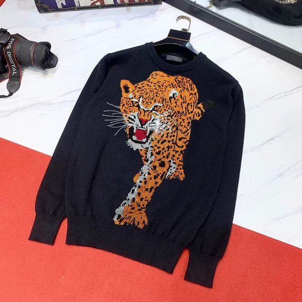 autumn / winter new design knit pullover shiny diamond men's sweater long-sleeved black and white to keep warm overs, White;black
autumn / winter new design knit pullover shiny diamond men's sweater long-sleeved black and white to keep warm overs, White;black