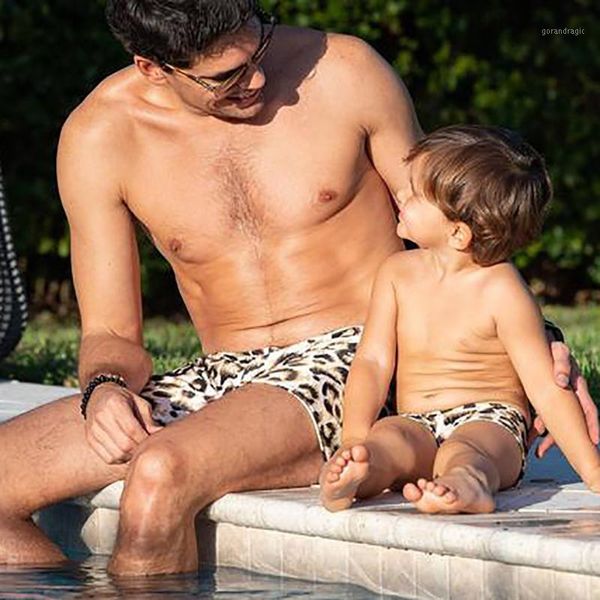 men daddy leopard print surfing sports beach shorts trunks board pants men's swim trunks five-cent trousers father's suit a30511
men daddy leopard print surfing sports beach shorts trunks board pants men's swim trunks five-cent trousers father's suit a30511