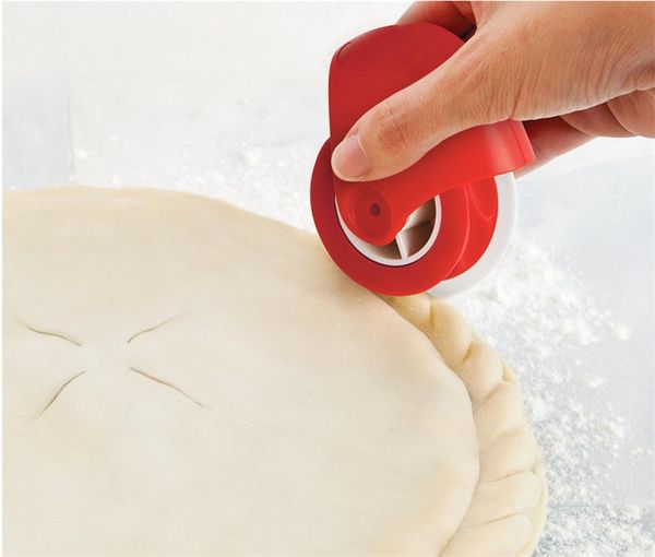 красная кухонная лапша выпечка для резки колеса ручной работы pastrytool pastrytool резак пластиковый поворот волнистый узор домашний боково
красная кухонная лапша выпечка для резки колеса ручной работы pastrytool pastrytool резак пластиковый поворот волнистый узор домашний боково
