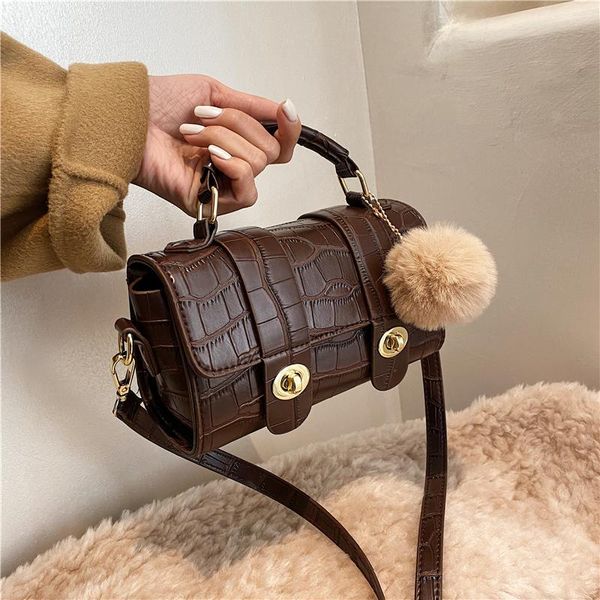 cross body shine women bag vintage shoulder bags 2021 buckle pu leather handbags crossbody for spring sac femme
cross body shine women bag vintage shoulder bags 2021 buckle pu leather handbags crossbody for spring sac femme
