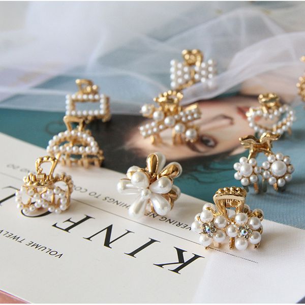 mini pearl hair claw for women girls retro rhinestone flower crab claw clip small hairpins hair crab girl hair accessories
mini pearl hair claw for women girls retro rhinestone flower crab claw clip small hairpins hair crab girl hair accessories