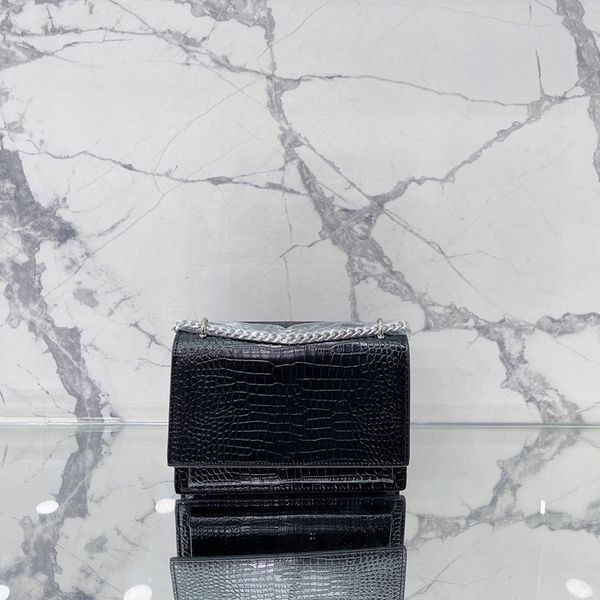 sunset medium smooth leather flap bag luxury designer handbags women shoulder bags fashion crossbody bag 22cm
sunset medium smooth leather flap bag luxury designer handbags women shoulder bags fashion crossbody bag 22cm