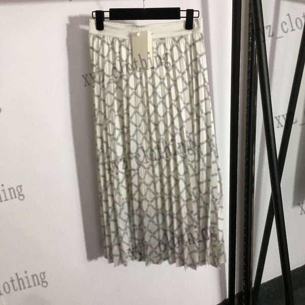 22ss brand designer women skirts spring dresses alphabet-print high-waisted pleated skirt versatile temperament mid-length skirt, Black;gray
22ss brand designer women skirts spring dresses alphabet-print high-waisted pleated skirt versatile temperament mid-length skirt, Black;gray