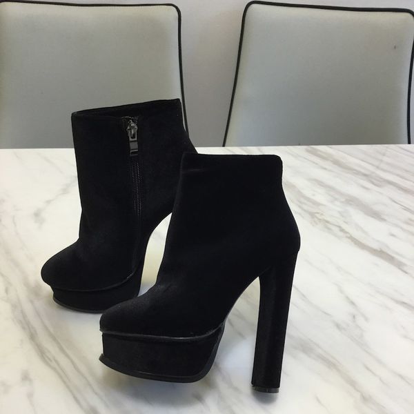 2021 stiletto winter leather round toe suede high fashion women's high-heeled boots red ankle grey booties l87d, Black
2021 stiletto winter leather round toe suede high fashion women's high-heeled boots red ankle grey booties l87d, Black