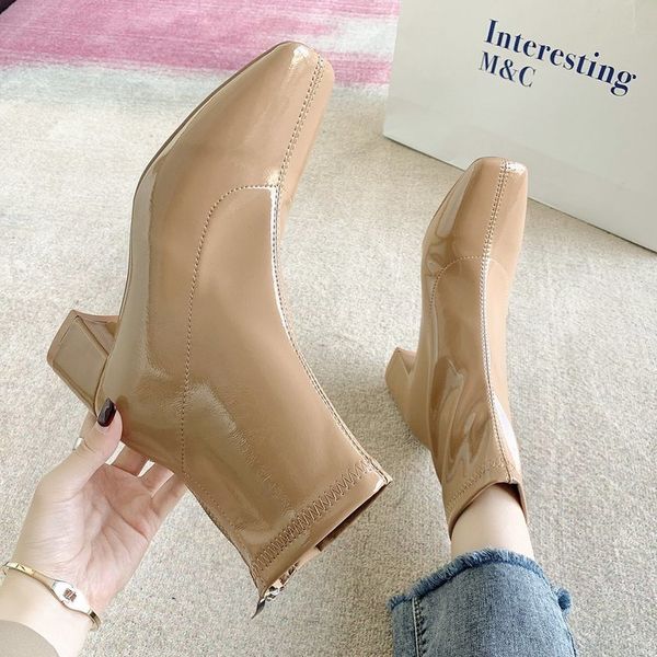 2021 new women autumn winter high-quality leather style casual shoes woman water boots 1s4b, Black
2021 new women autumn winter high-quality leather style casual shoes woman water boots 1s4b, Black