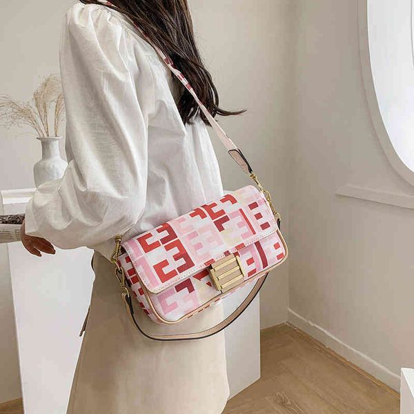 2022 latest handbag factory store summer printing hand-held stick women's red canvas letter one shoulder
2022 latest handbag factory store summer printing hand-held stick women's red canvas letter one shoulder