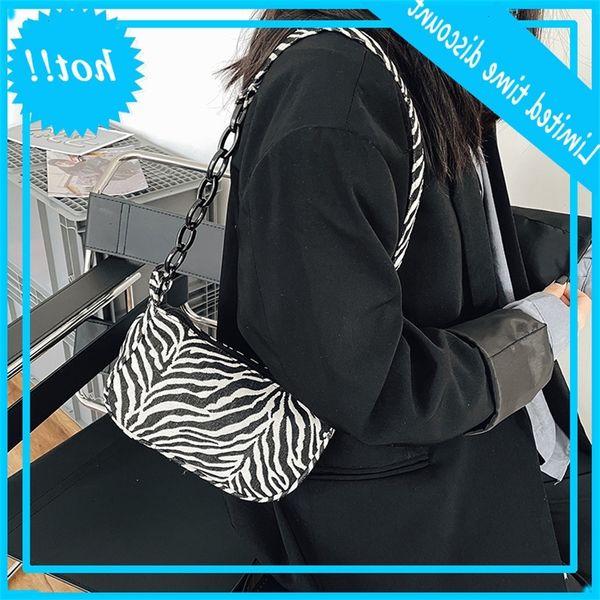 ins yuansufeng 2020 new fashion versatile armpit women's leisure one shoulder messenger bag handbag
ins yuansufeng 2020 new fashion versatile armpit women's leisure one shoulder messenger bag handbag